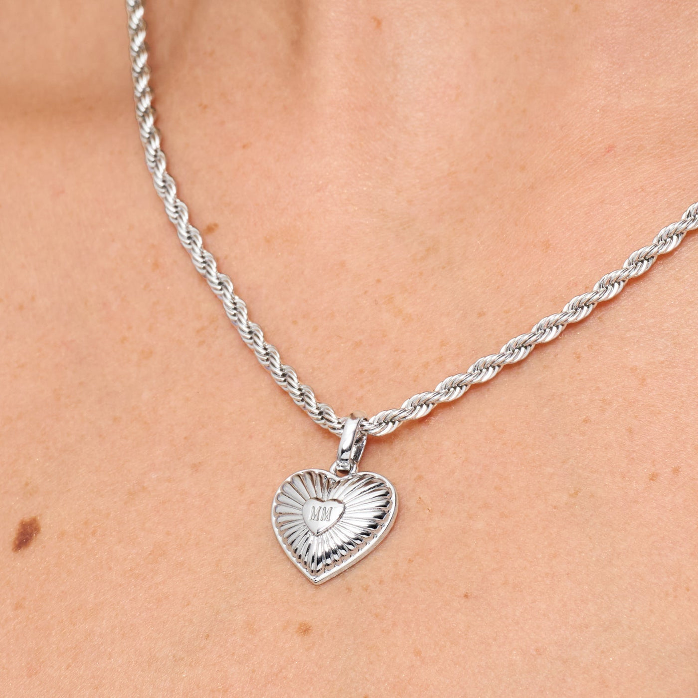 Entwine Heart Necklace (Silver)