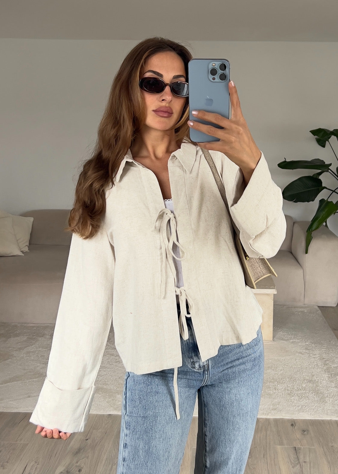 Bluse mit Schleifen Beige