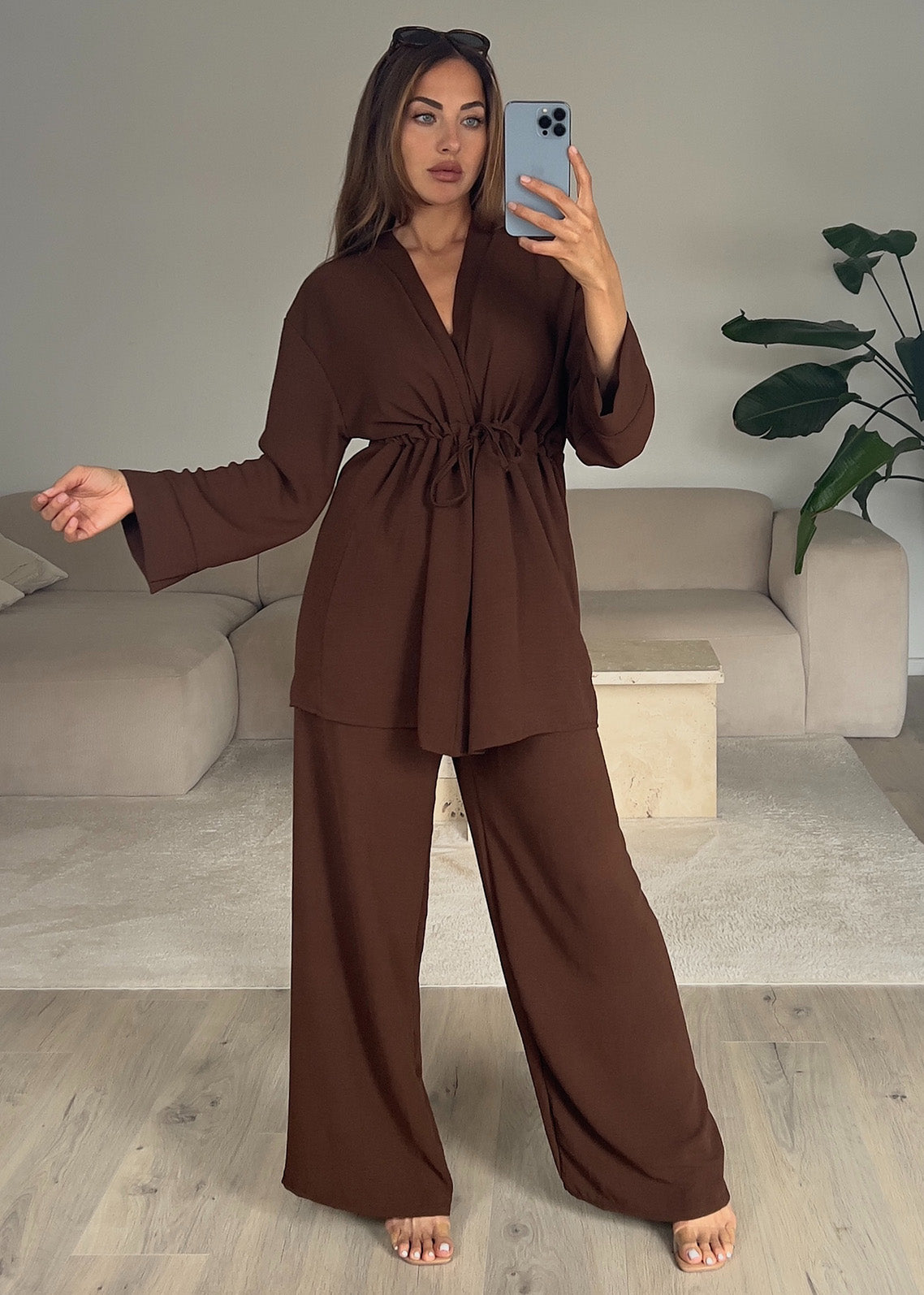 Set aus Oberteil und Hose Dunkelbraun