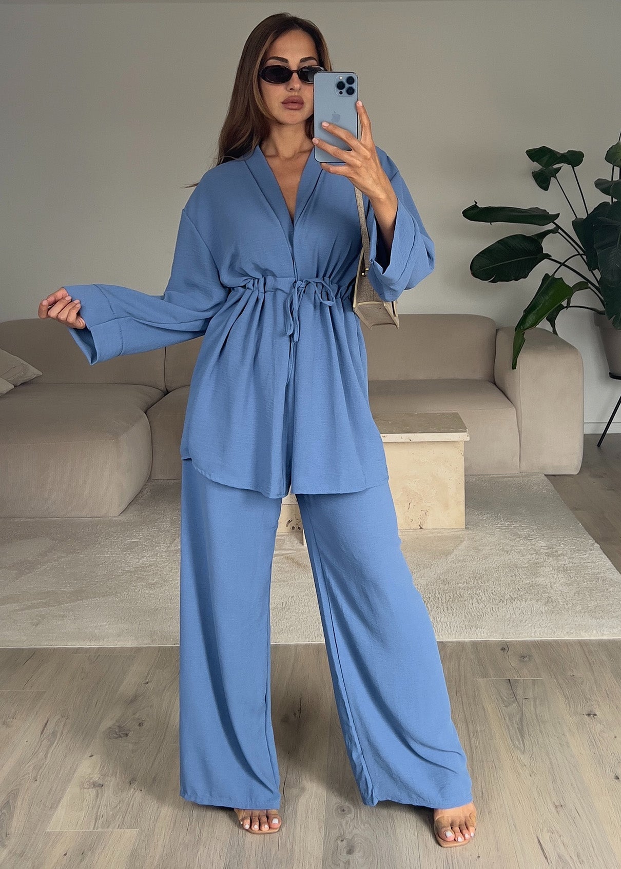 Set aus Oberteil und Hose Blau