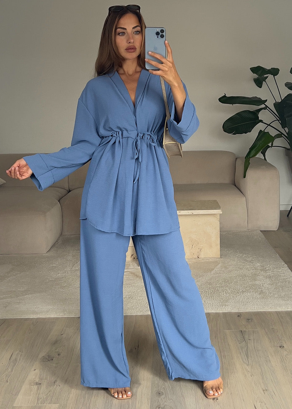 Set aus Oberteil und Hose Blau