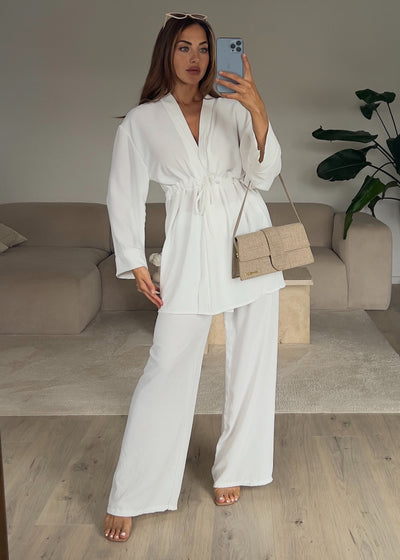 Set aus Oberteil und Hose Weiß
