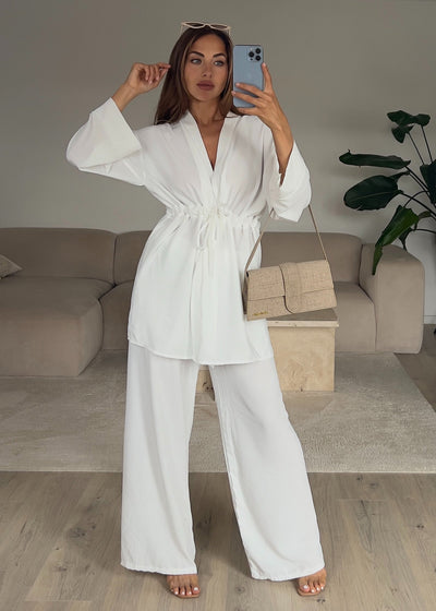 Set aus Oberteil und Hose Weiß