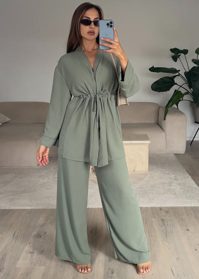 Set aus Oberteil und Hose Khaki