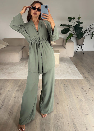 Set aus Oberteil und Hose Khaki