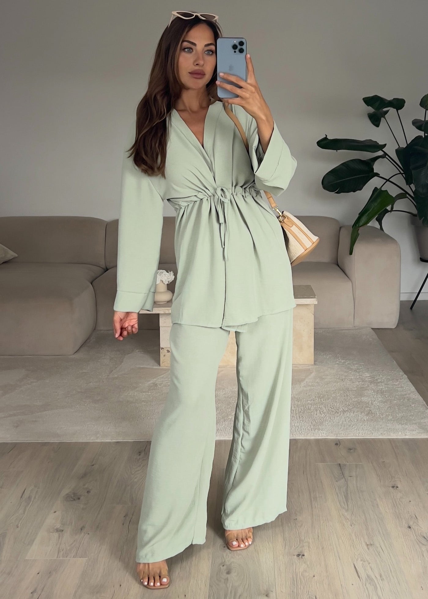 Set aus Oberteil und Hose Mint