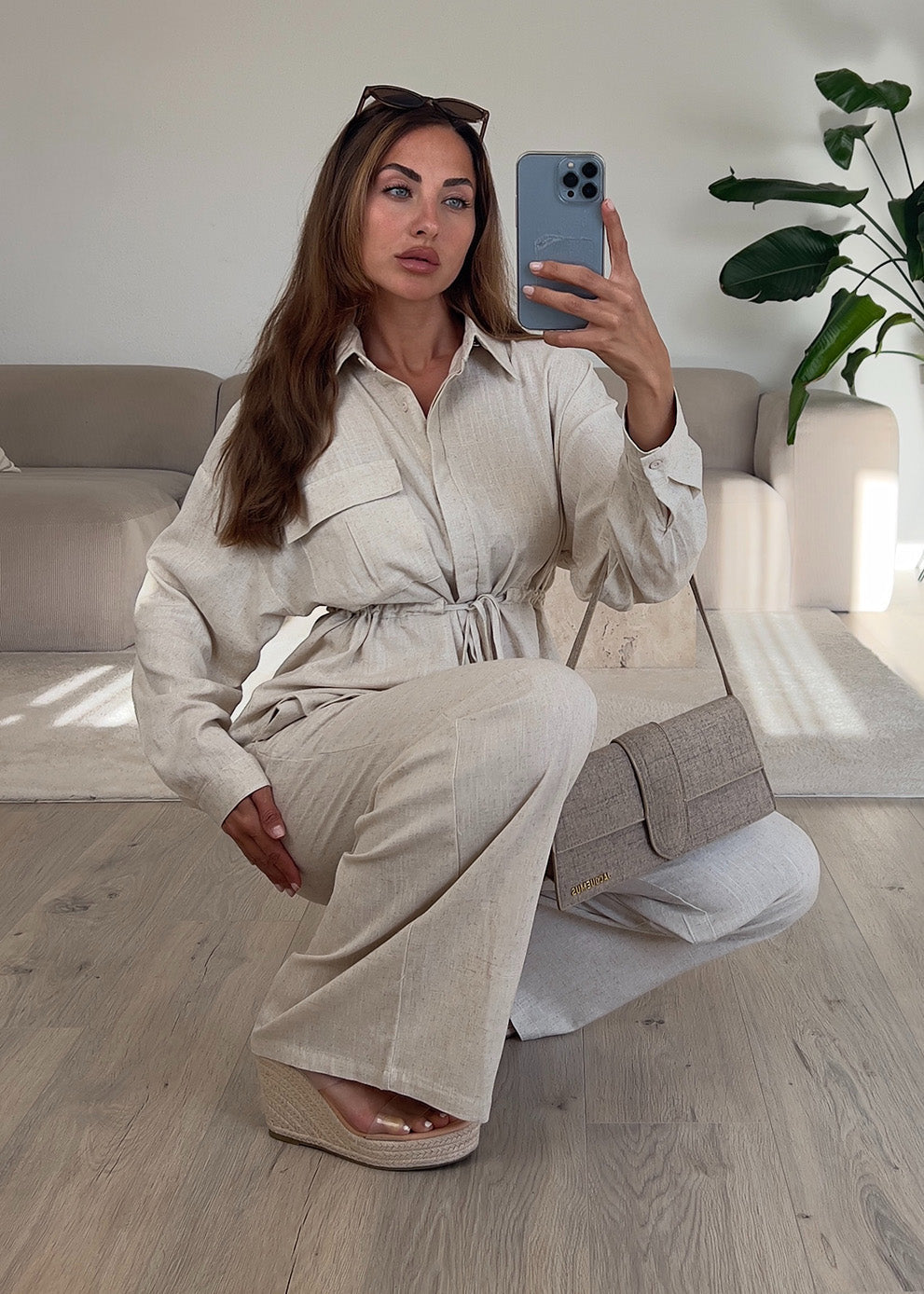 Zweiteiler mit Taillenschnürung Beige
