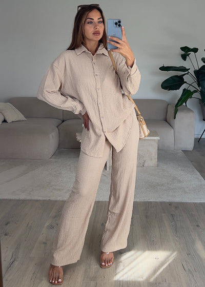 Zweiteiler aus strukturiertem Stoff Beige