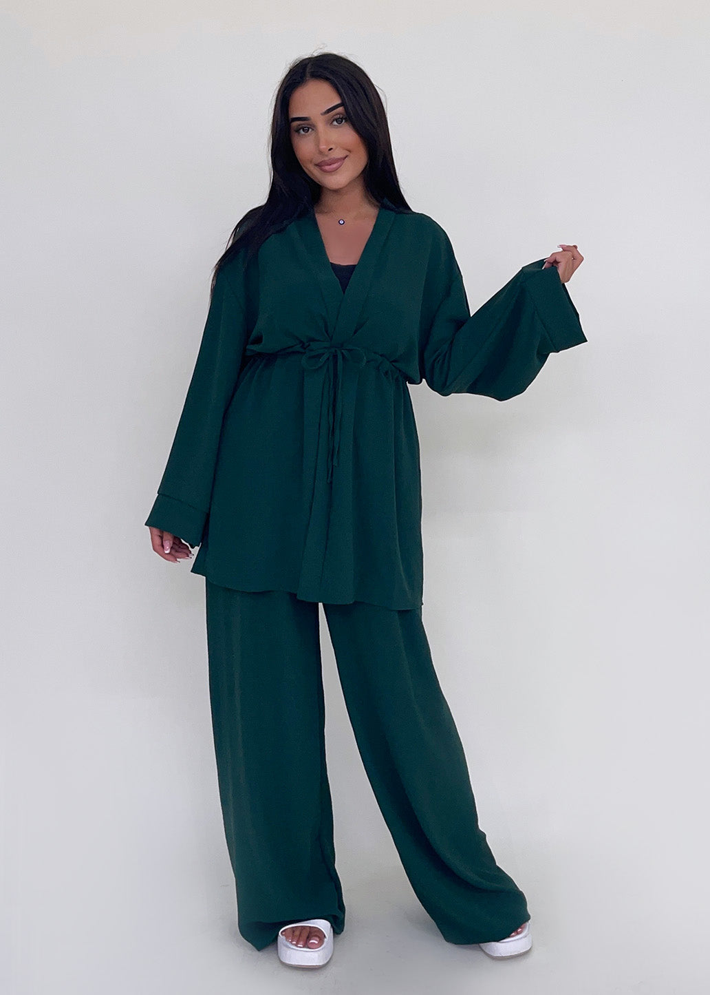 Set aus Oberteil und Hose Dunkelgrün