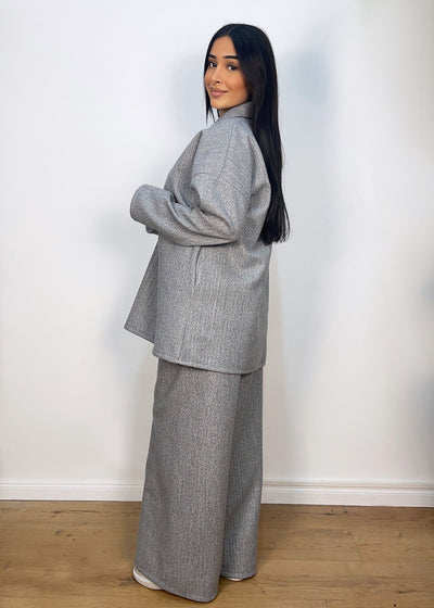 Weites Set aus Oberteil und Hose