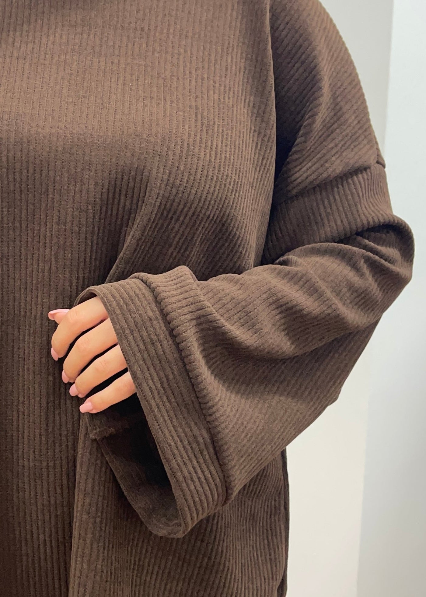 Cord-Set mit Oberteil und Hose Braun