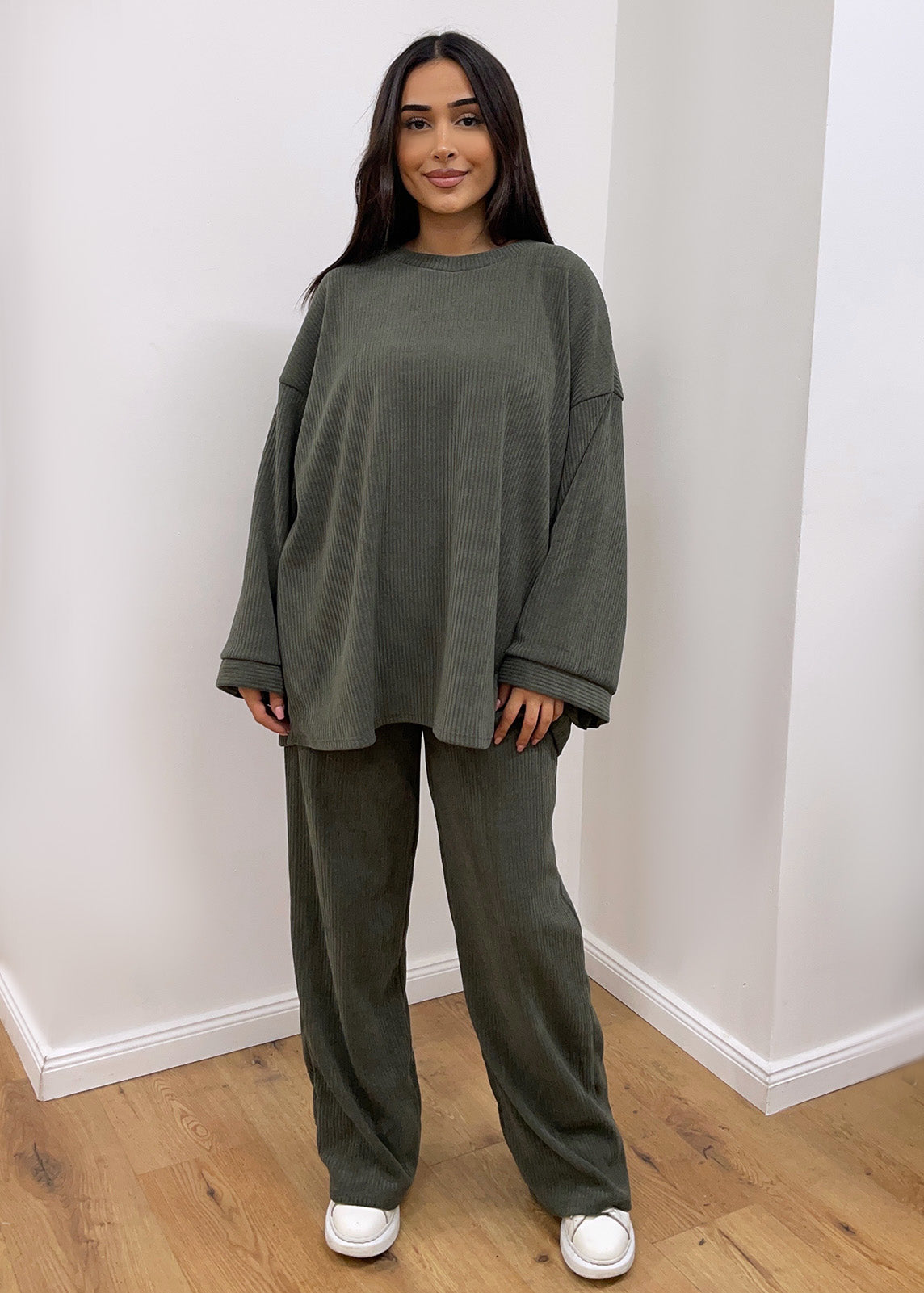 Cord-Set mit Oberteil und Hose Khaki