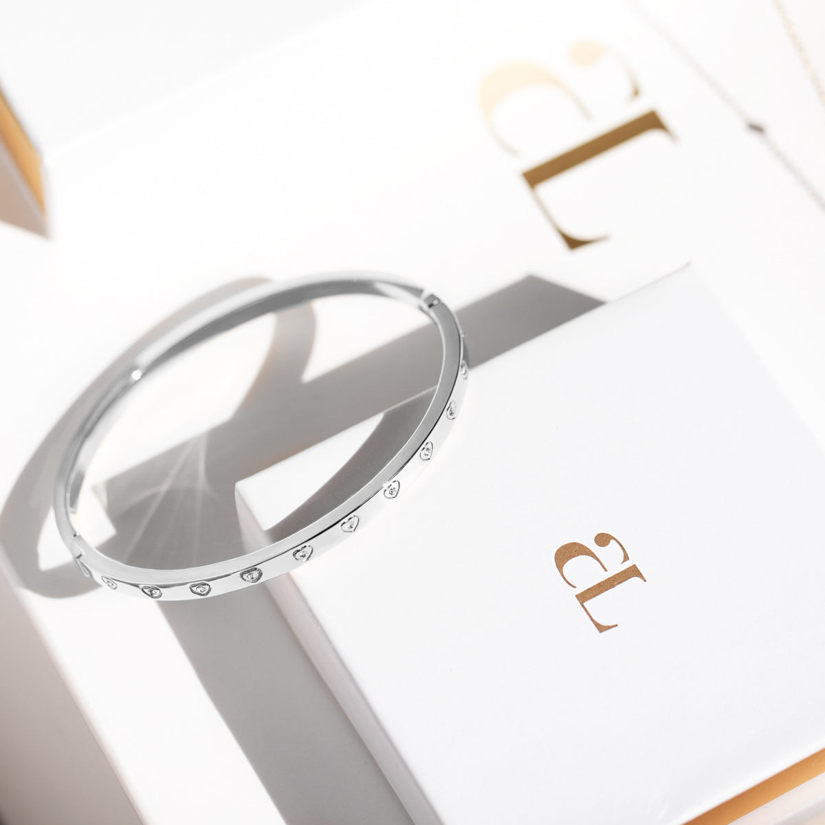 Crystal Heart Bangle (Silver)