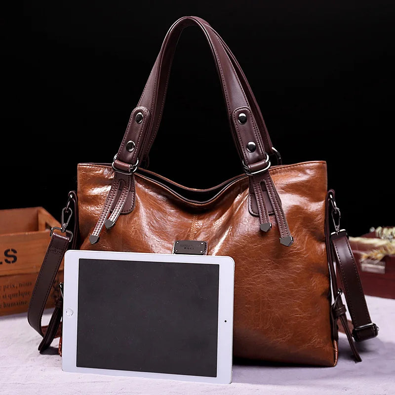 Naomi's Journey | Handgefertigte Ledertasche