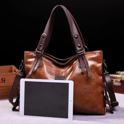 Naomi's Journey | Handgefertigte Ledertasche