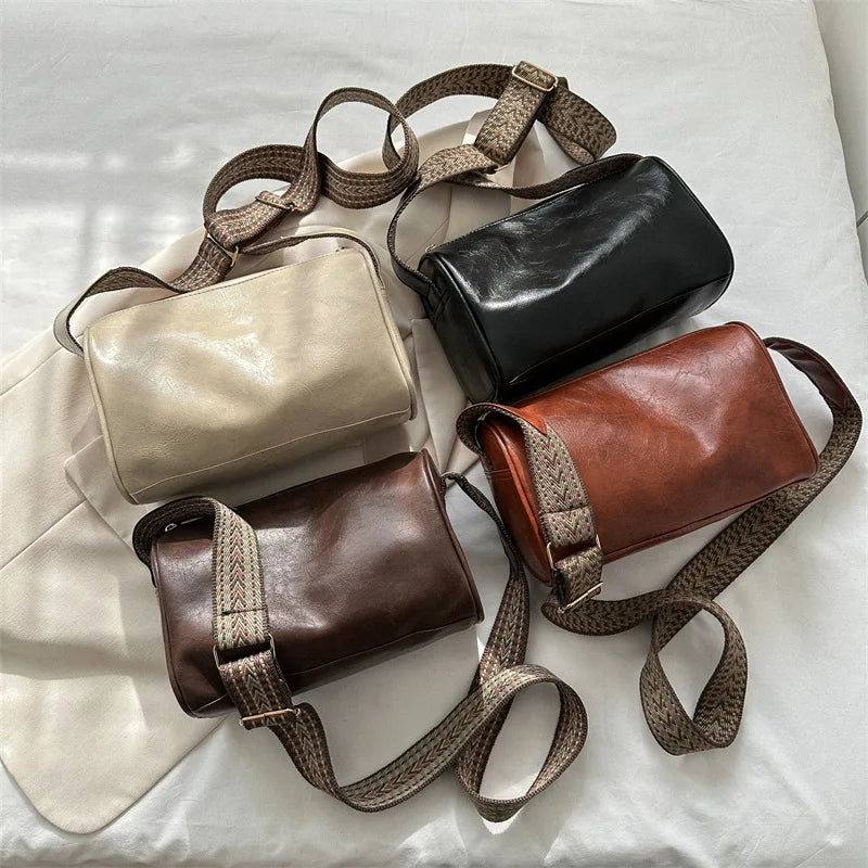 Moona | Vintage Crossbody Tasche mit gewebtem verstellbarem Riemen