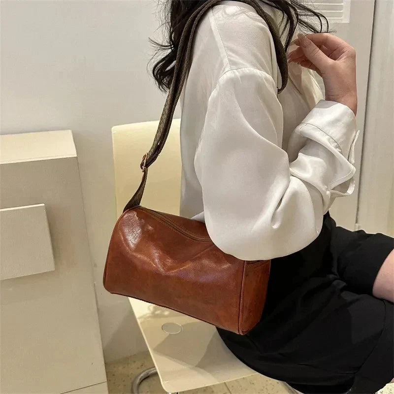 Moona | Vintage Crossbody Tasche mit gewebtem verstellbarem Riemen