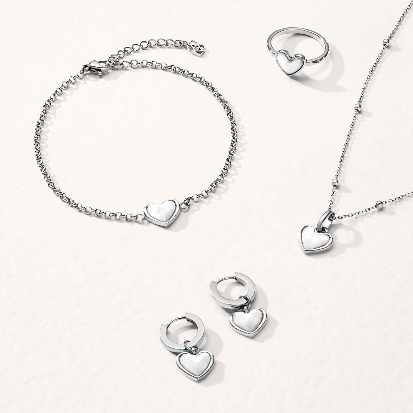 White Quartz Heart Bracelet (Silver)