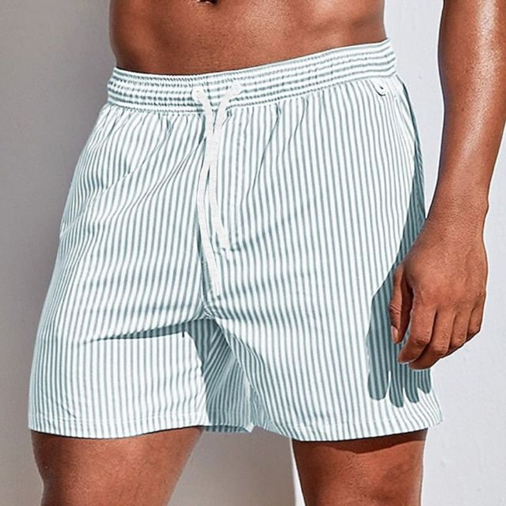 Lässige gestreifte Boardshorts