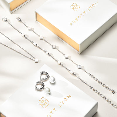 Mini Multi Pearl Clover Bracelet (Silver)