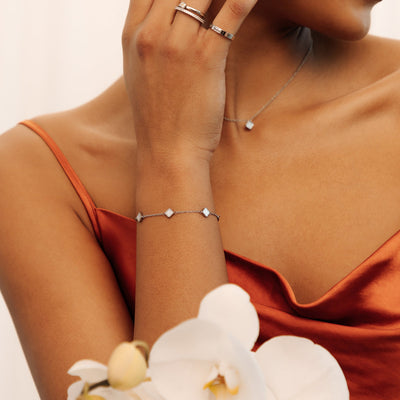 Mini Multi Pearl Clover Bracelet (Silver)