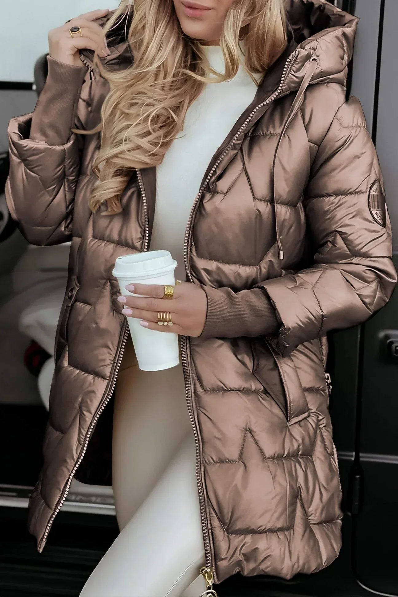 Nolwen™ | Eleganter Wintermantel Mit Kapuze