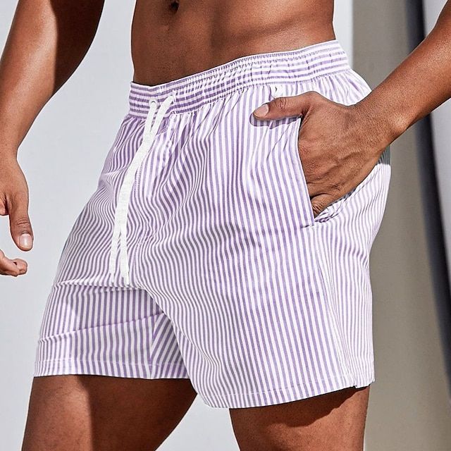 Lässige gestreifte Boardshorts