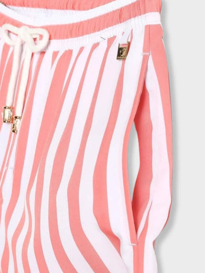 Rot-gestreifte Badehose